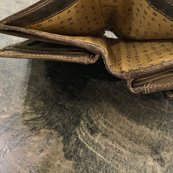 Vintage Adrian Klis Men’s distressed leather wallet - Picture 11 of 13